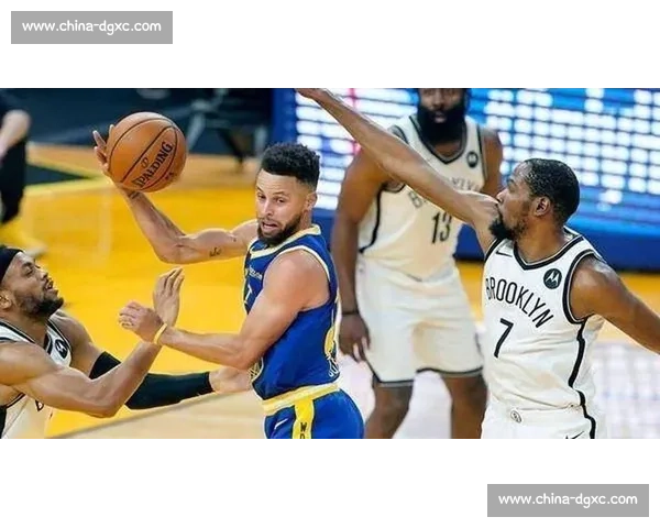 NBA尼克斯大战勇士焦点之夜库里率队迎战纽约豪强谁能笑到最后